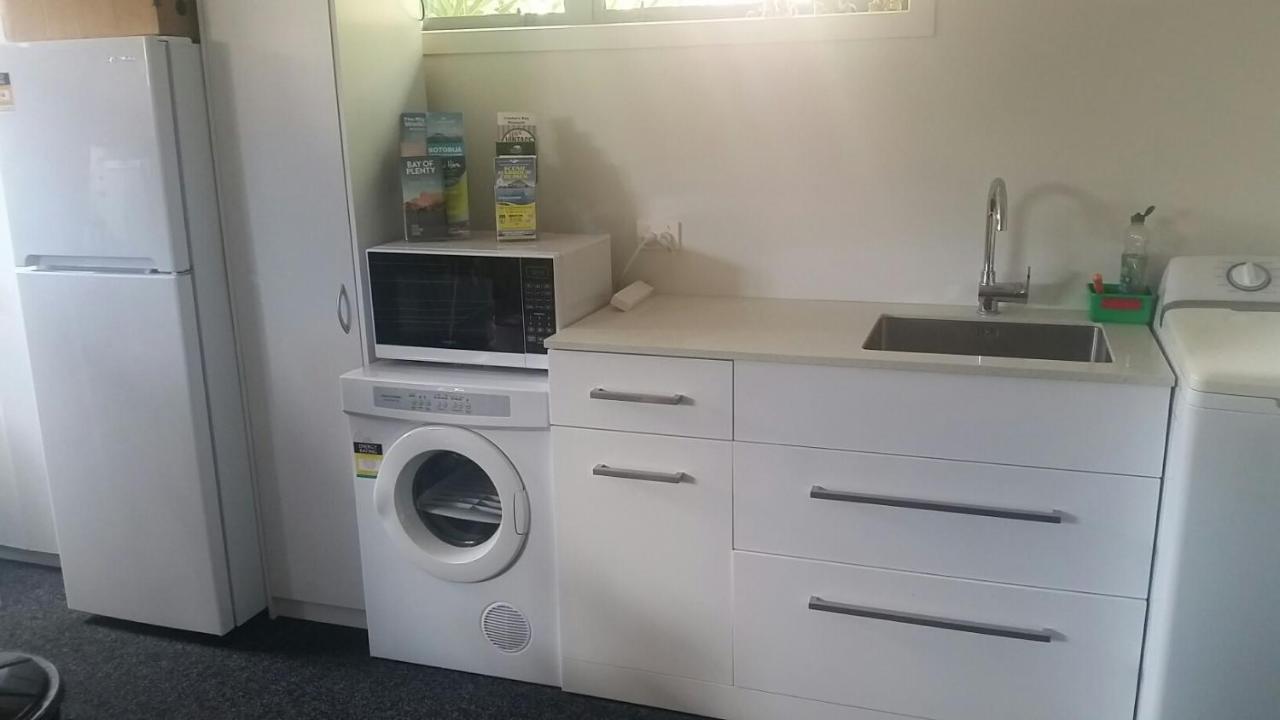Edgehill - Semi Self-Contained Eco Friendly Home Tauranga Zewnętrze zdjęcie